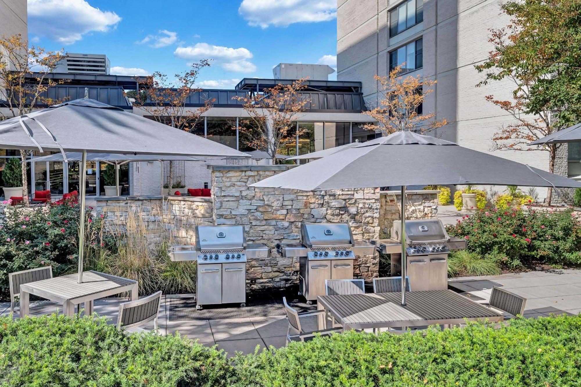 Apartment At Crystal City With Gym Arlington Bagian luar foto